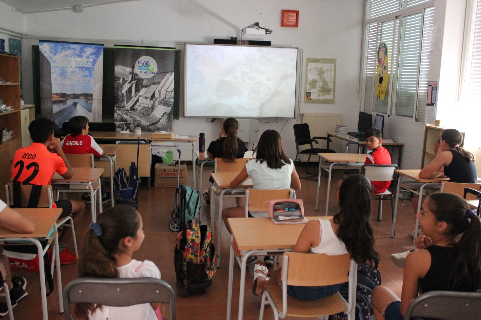 Concluyen las proyecciones sobre el 50 aniversario del Canal de Orellana en los colegios
